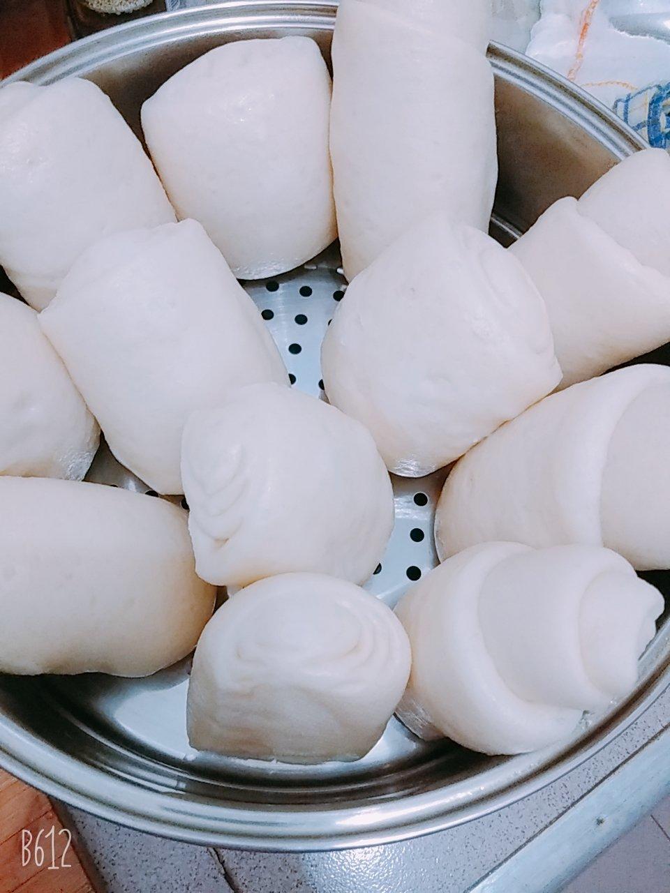 新手做馒头也能100%成功——附上非常详细的视频步骤（一次发酵法）