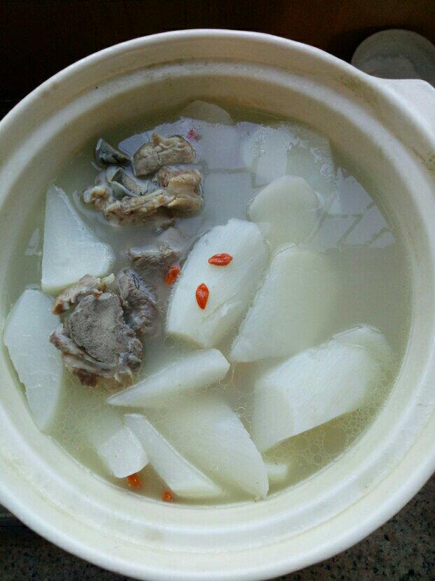 手机用户5585_43ry做的萝卜猪骨汤