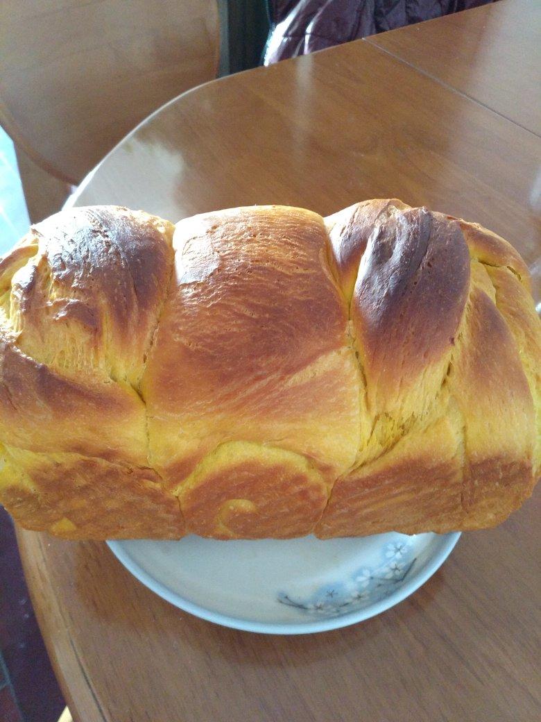 松软香甜｜蜂蜜南瓜手撕面包