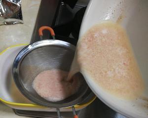 牛奶抹茶草莓冻的做法 步骤4