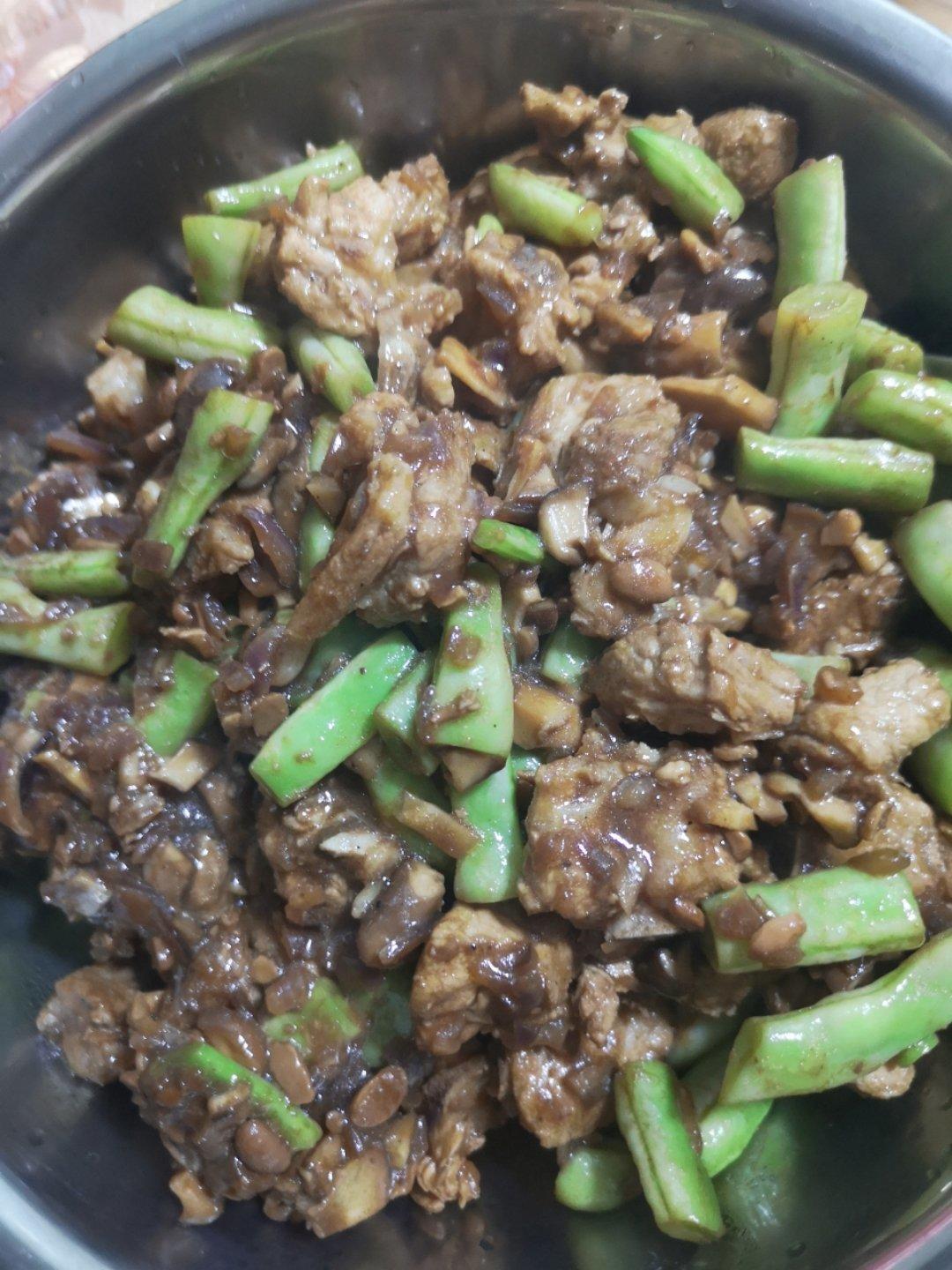 白萝卜芹菜肉包子（揉面包包子有小视频）