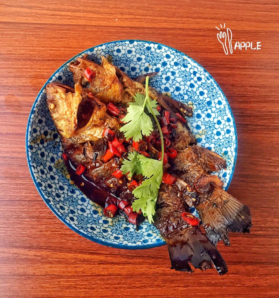 红烧野生鲫鱼的做法