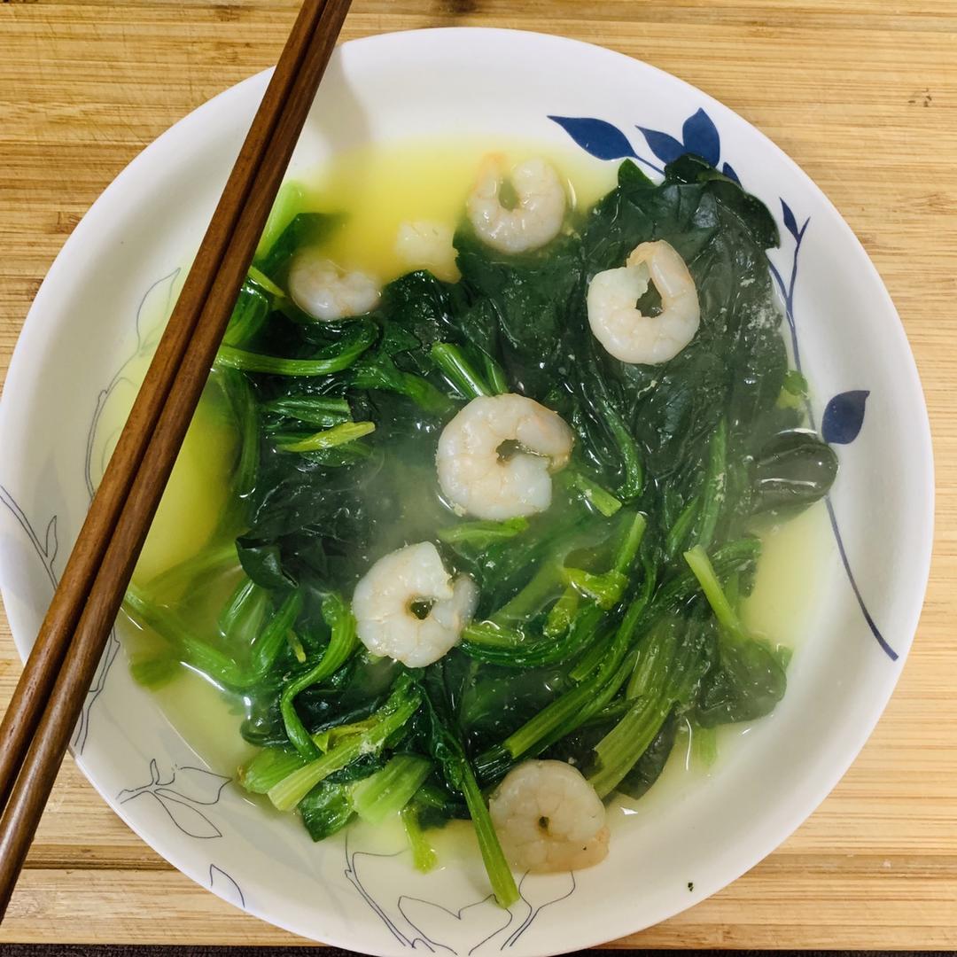 「生酮饮食之：油煮菠菜虾仁」