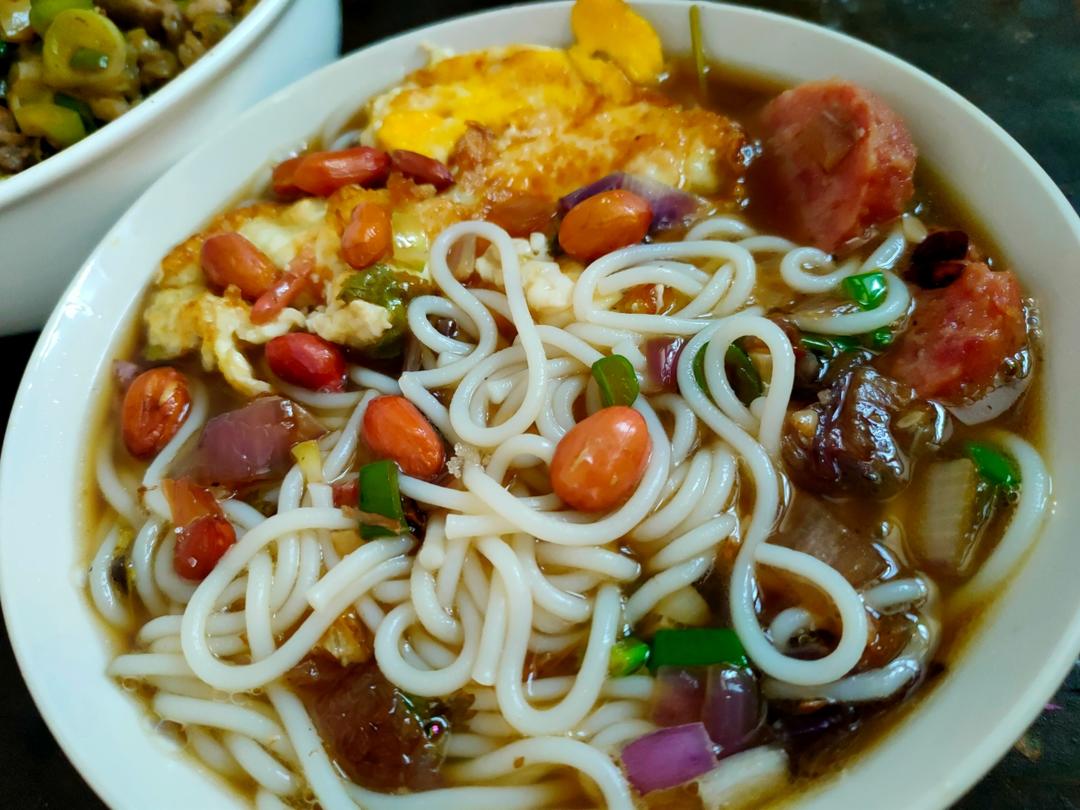 湖南米粉一碗被吃光连汤都不剩的快手早餐