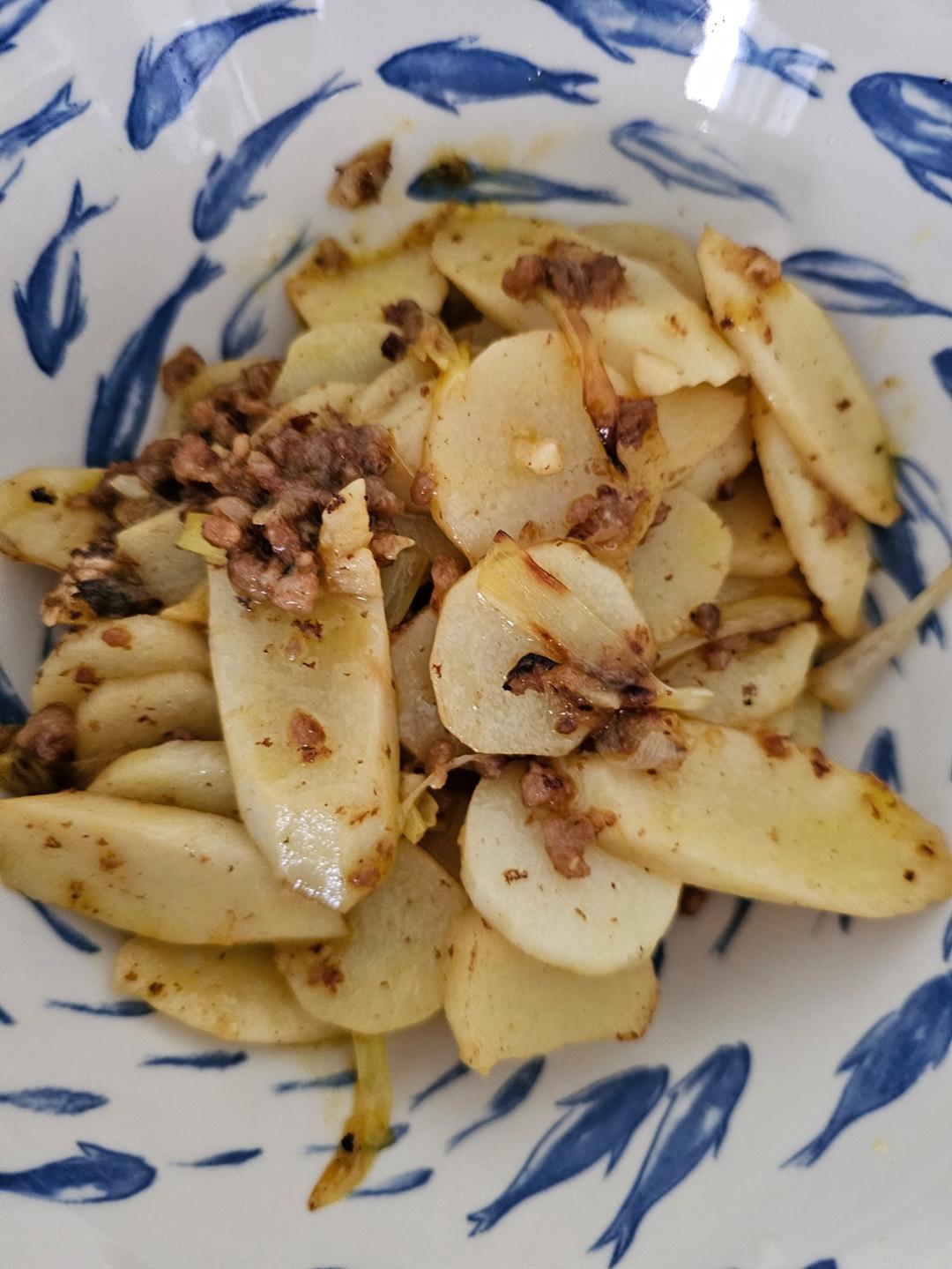 好吃到光盘的山药炒肉片