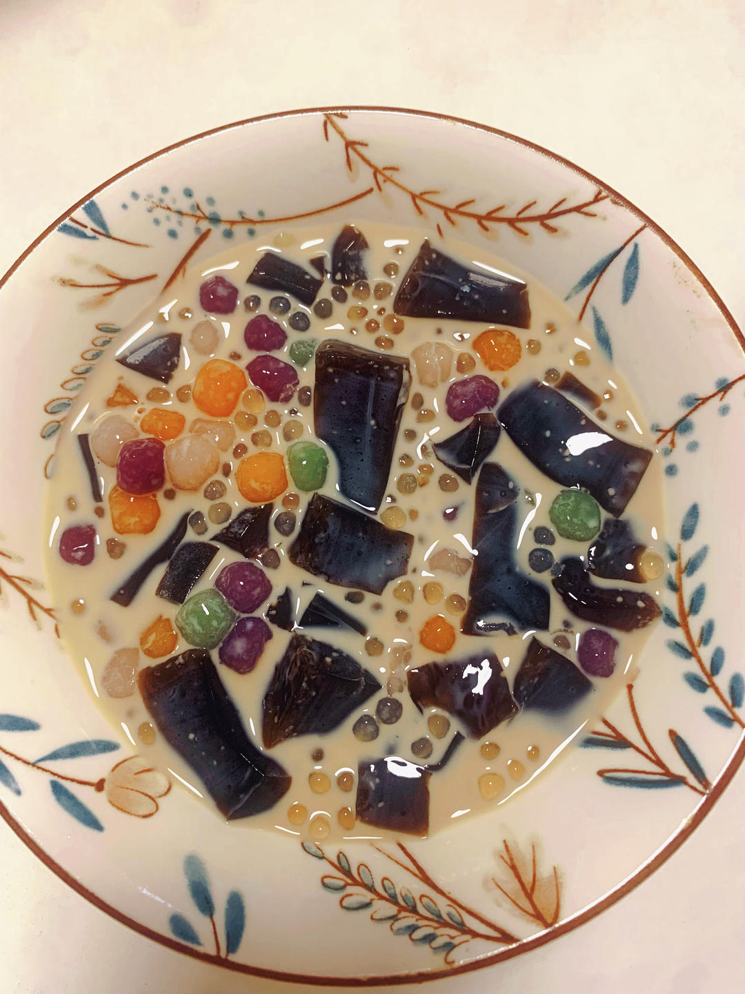 烧仙草芋圆西米露