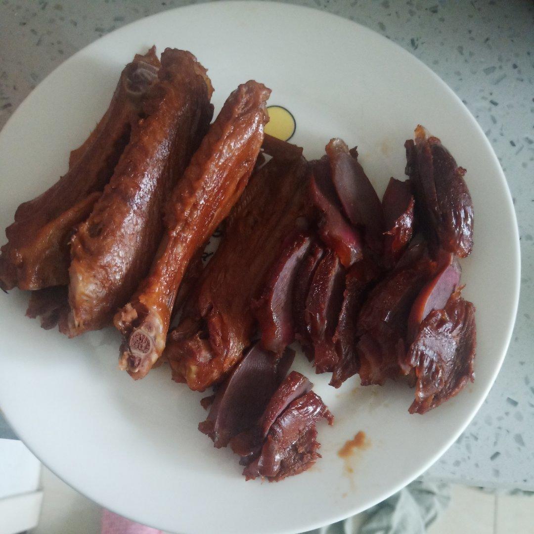 五香卤鸭胗