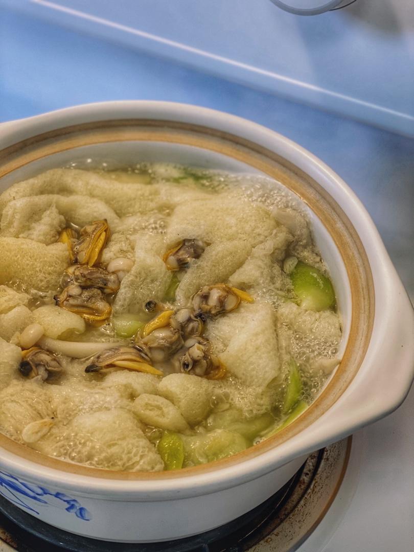 鲜掉眉毛的丝瓜蛤蜊汤