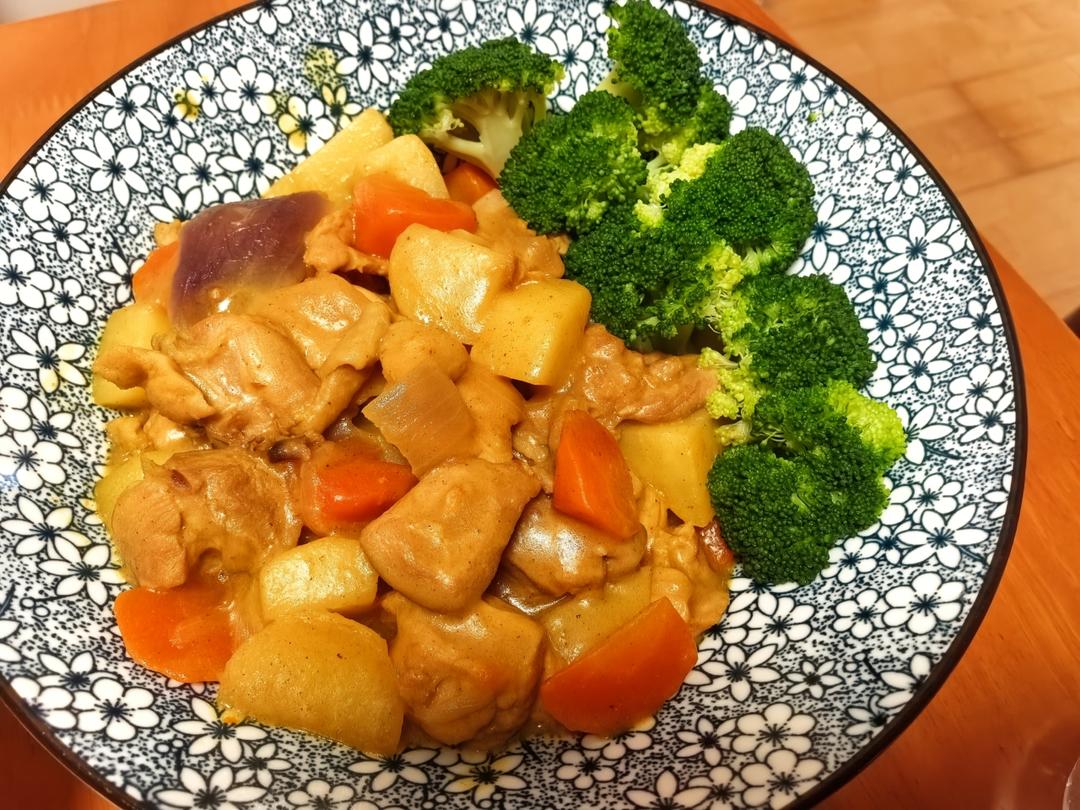 零失败日式咖喱鸡肉饭！！最正宗日本家庭做法！简单又好吃！