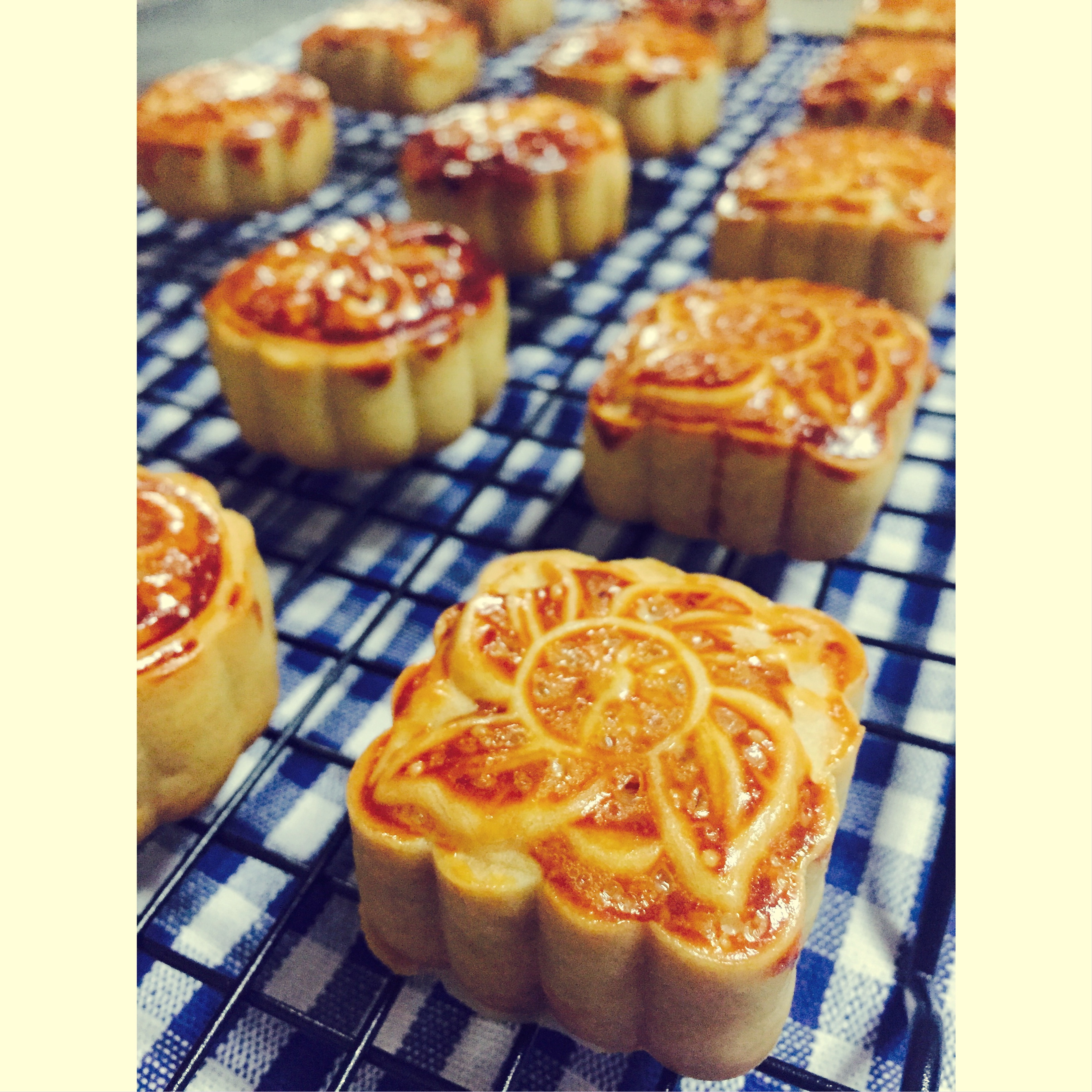 广式月饼——蛋黄莲蓉月饼