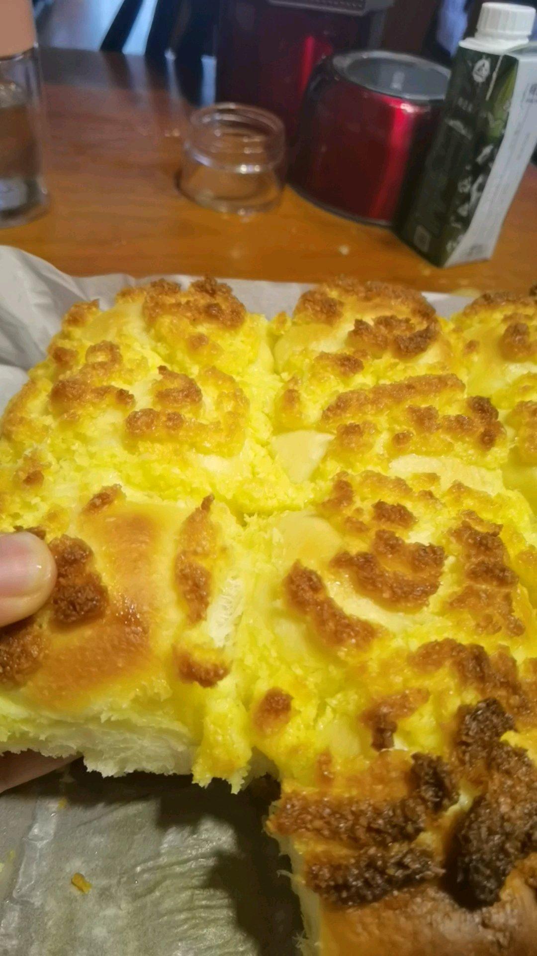 快手椰蓉小餐包（一次发酵照样柔软又拉丝）