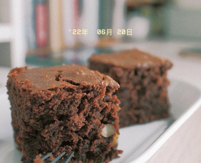 烘培日记｜咖啡巧克力核桃布朗尼蛋糕的做法
