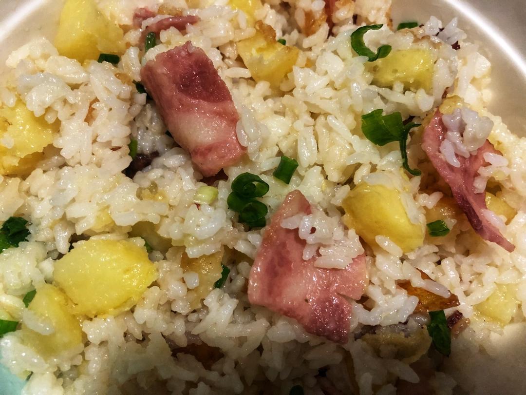 此菲非彼做的培根土豆焖饭