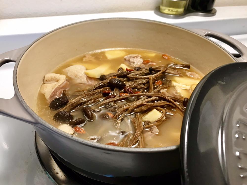 ffflatwhite做的茶树菇炖鸭汤
