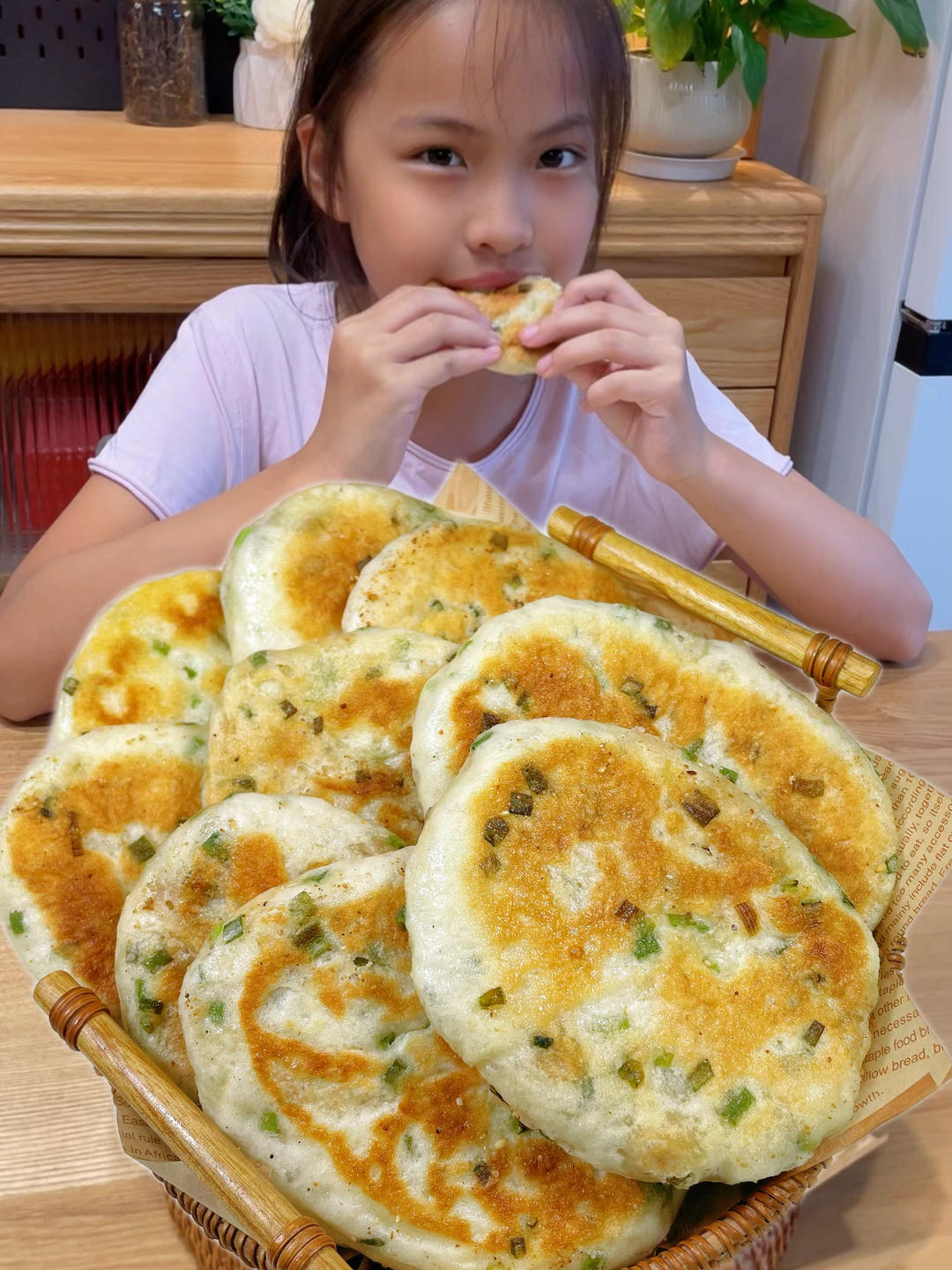 全家人都被征服了！芝麻盐葱花饼太好吃了！