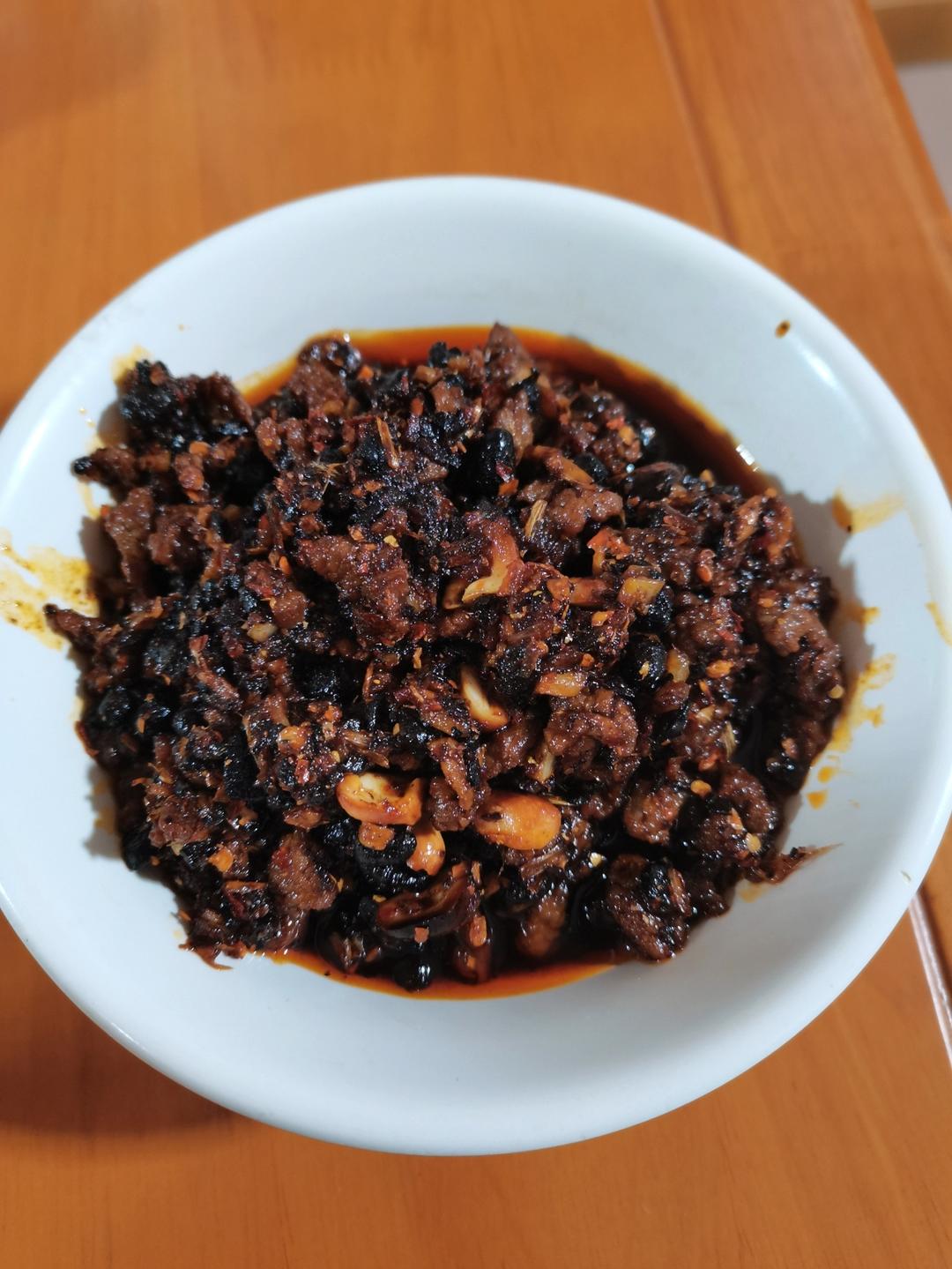 厨师长教你：“香辣牛肉酱”的做法，味美色鲜，回味悠长