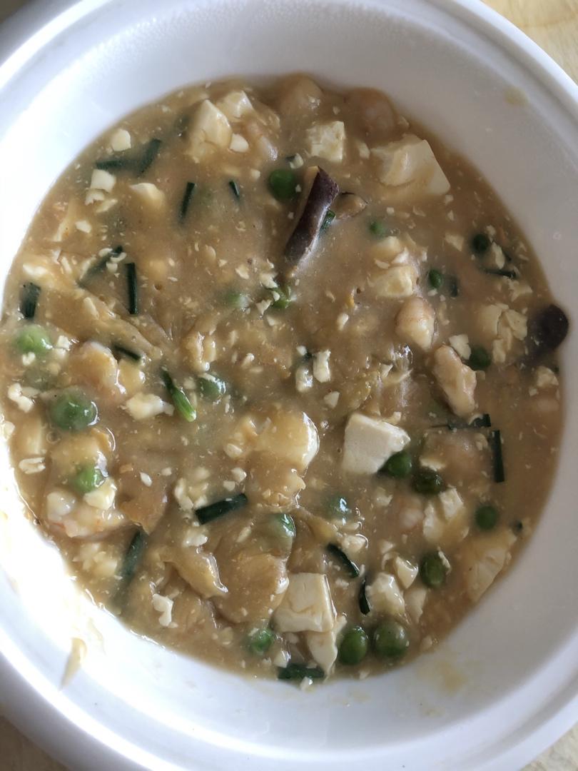 咸蛋虾仁豆腐汤