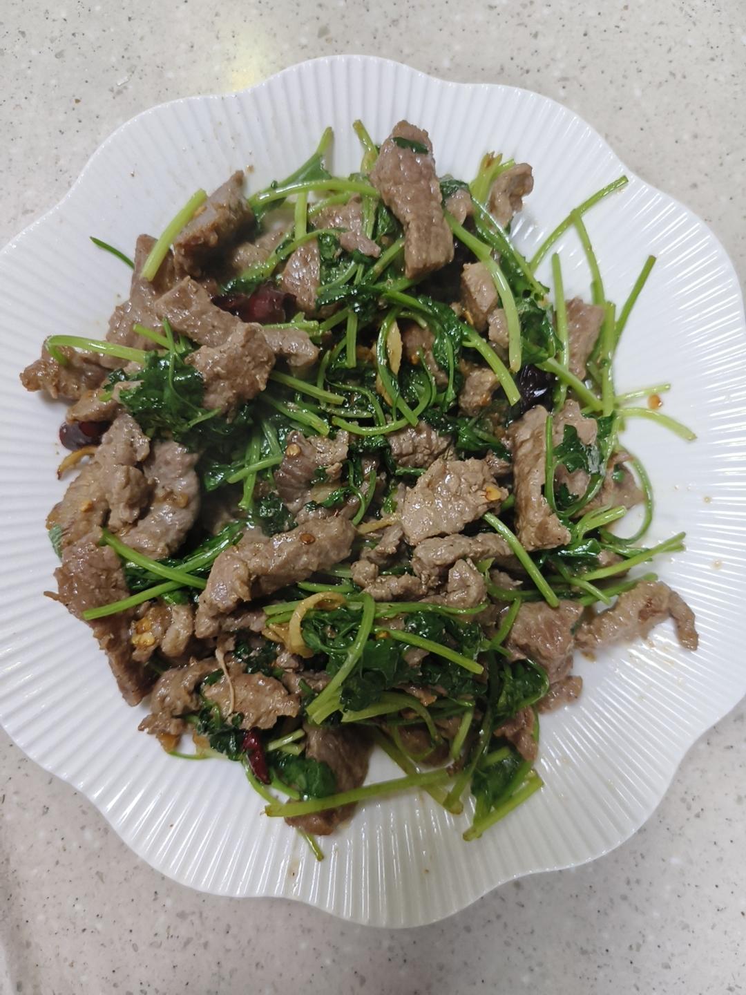 香菜炒牛肉丝