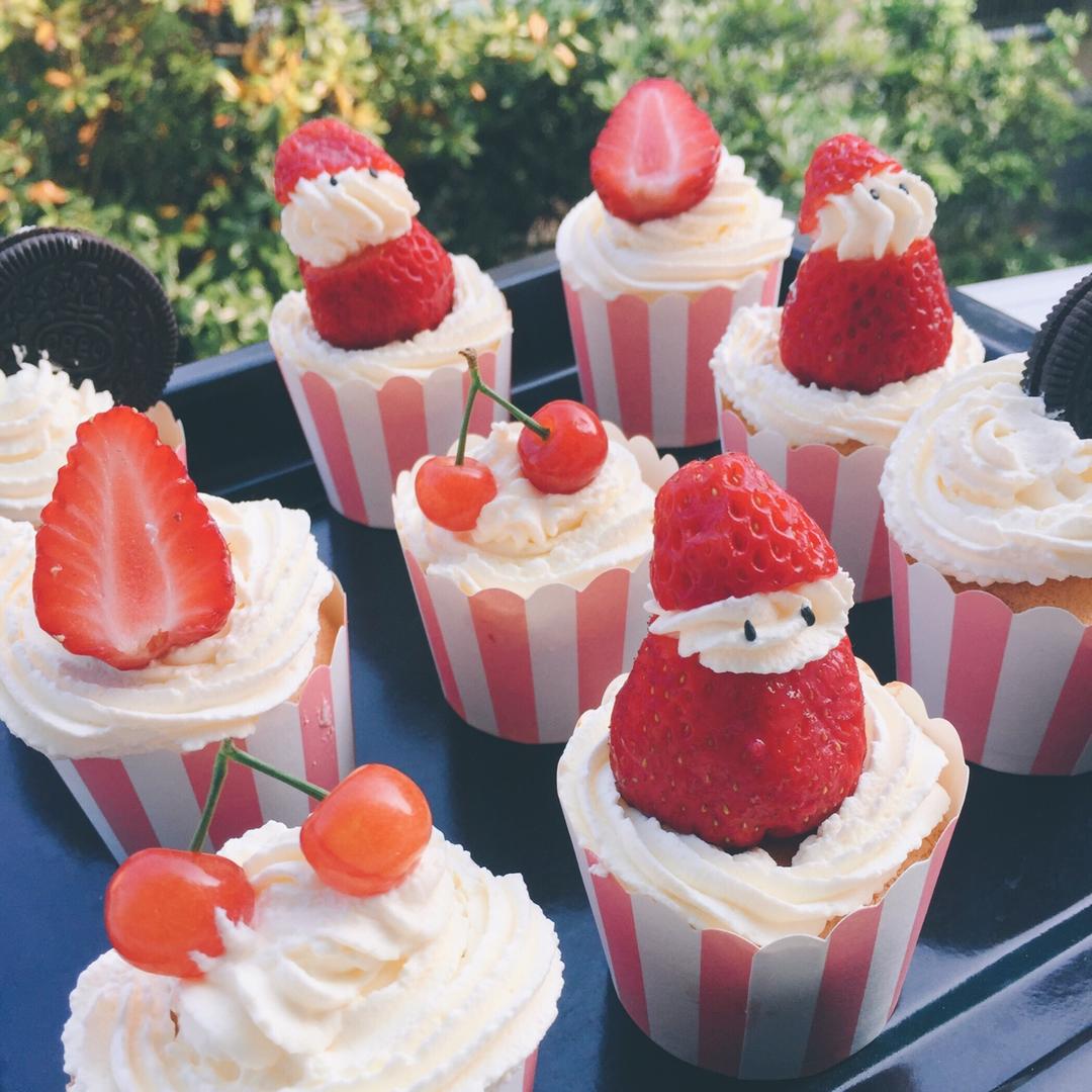 戚风纸杯奶油蛋糕