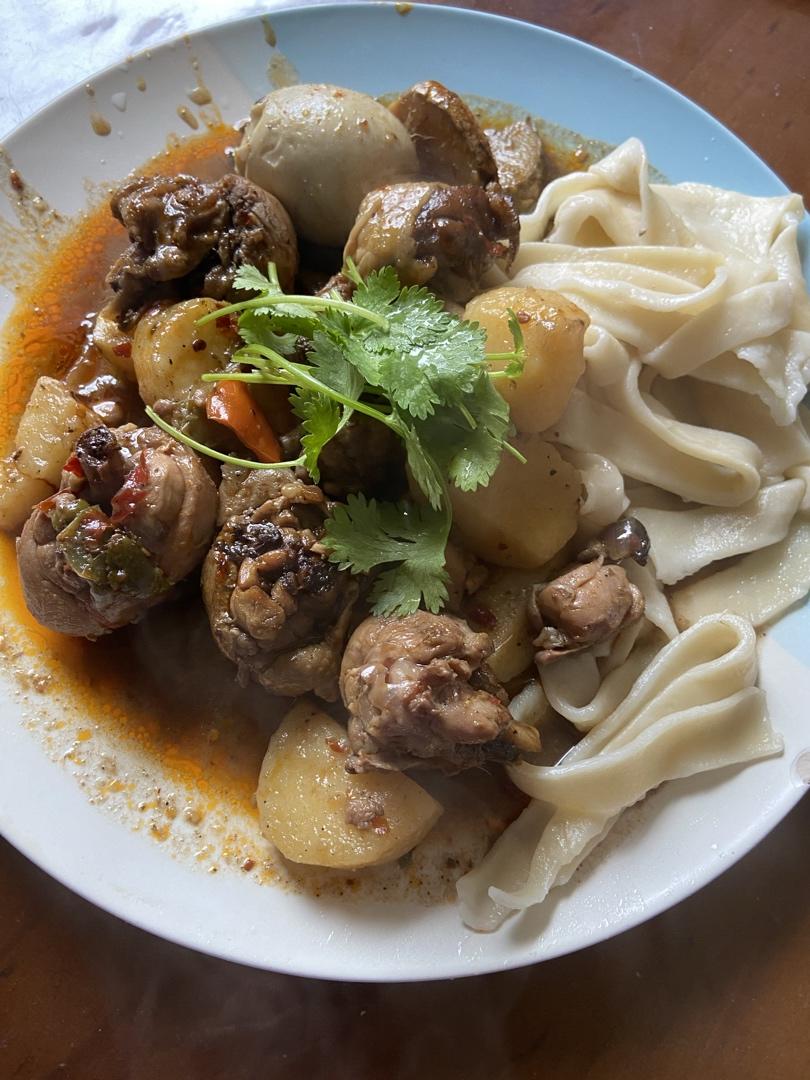 新疆特色大盘鸡（附加皮带面做法）