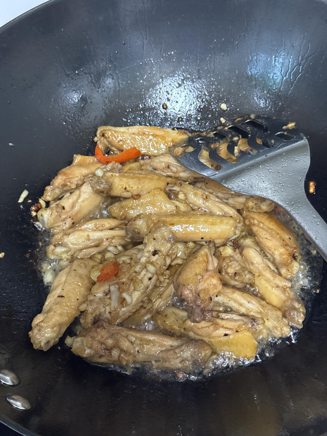 蒜香鸡翅，这才是鸡翅最好吃的做法