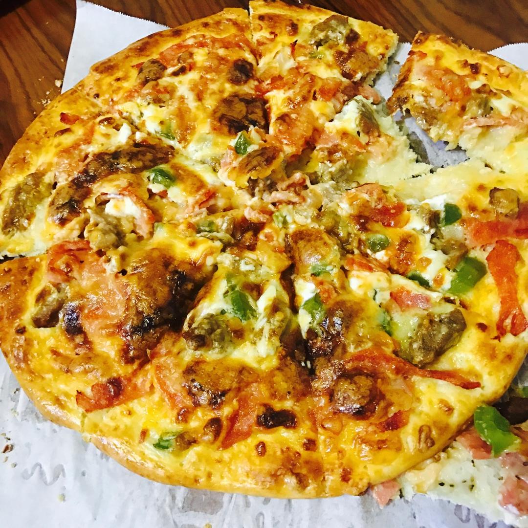 8寸纯手工什锦披萨