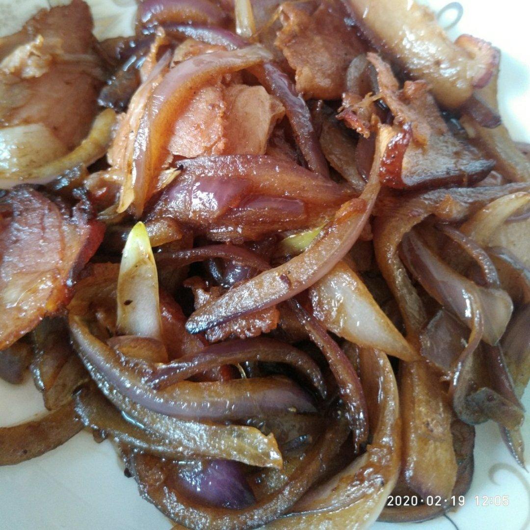 洋葱炒腊肉