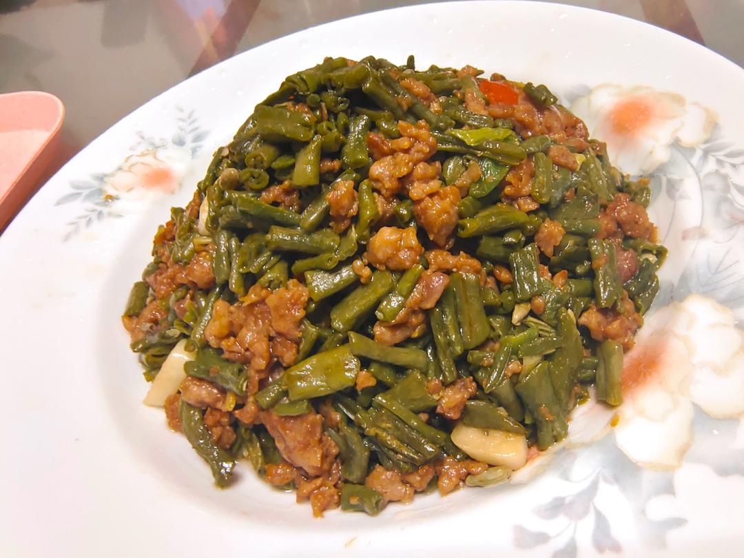 肉沫豆角下饭菜