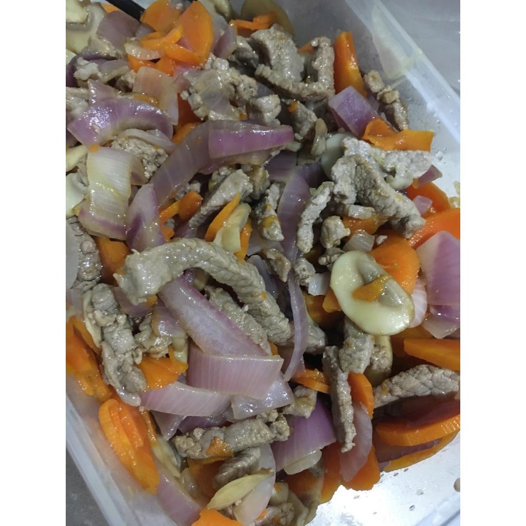 洋葱肥牛饭