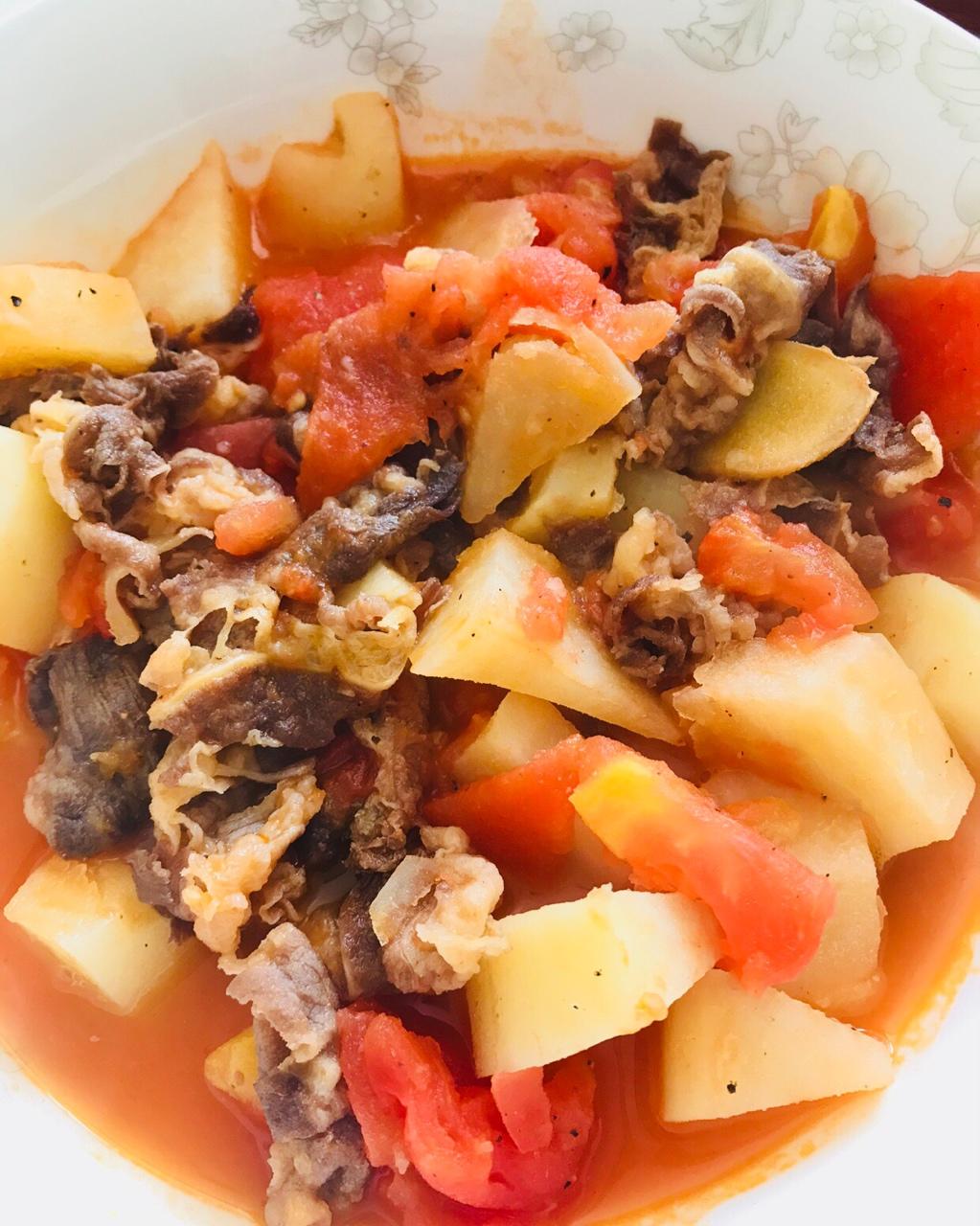 小玉橘子做的番茄土豆肥牛锅