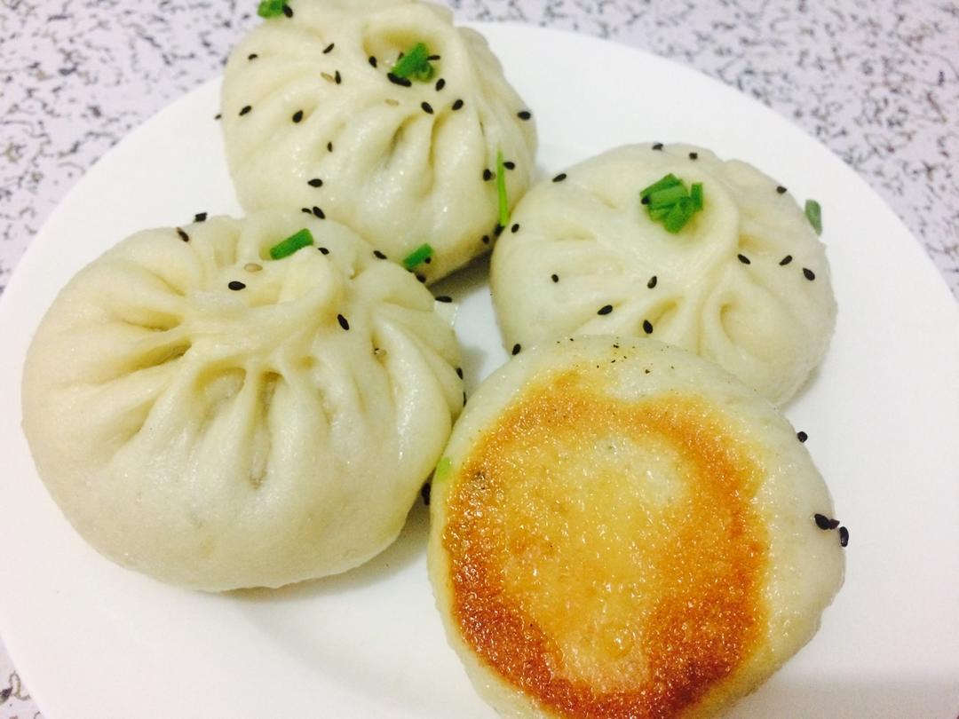 鲜虾猪肉生煎包（一定要看视频哟~）