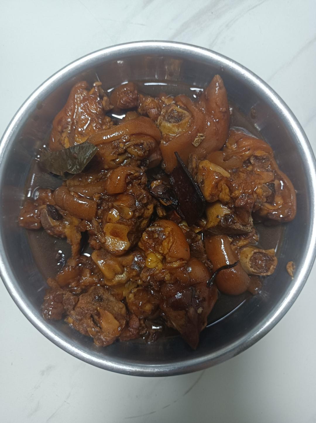 美味的家常菜：红烧猪蹄