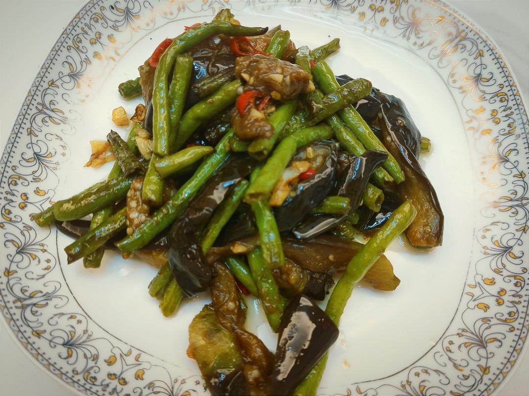 豆角炒茄子（又软又紫的秘诀）