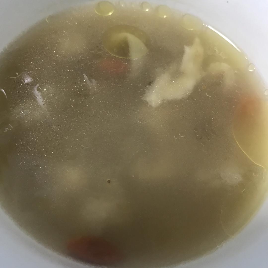 鱼翅煲鸡汤