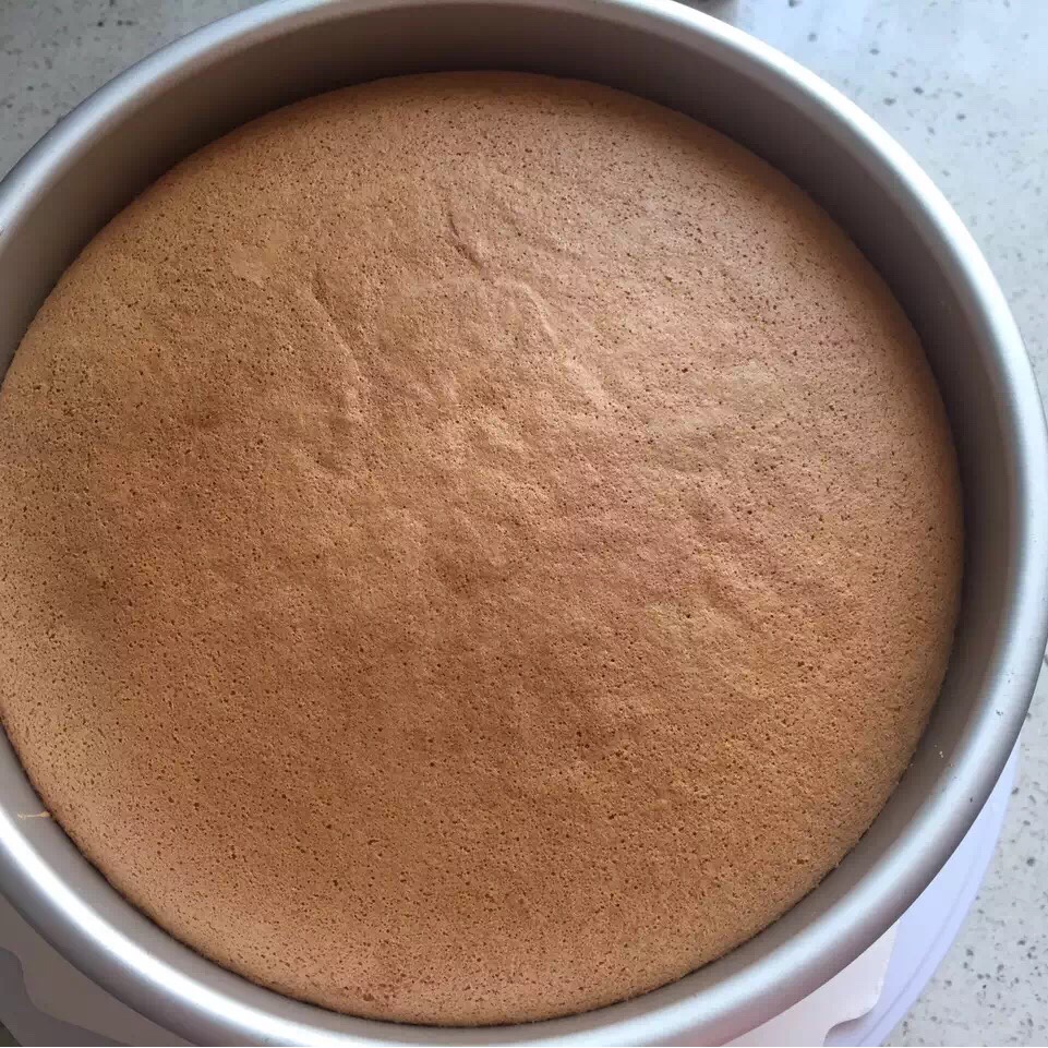 烤箱做蛋糕（戚风蛋糕的做法）