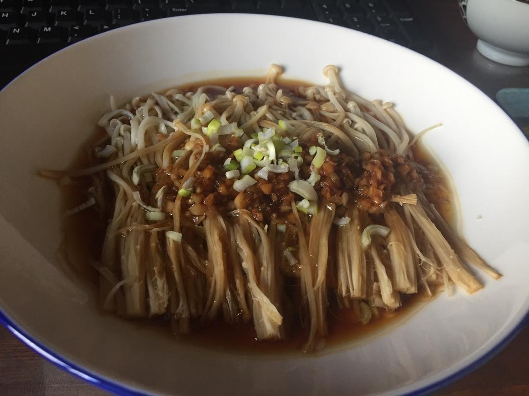蒜蓉蒸金针菇