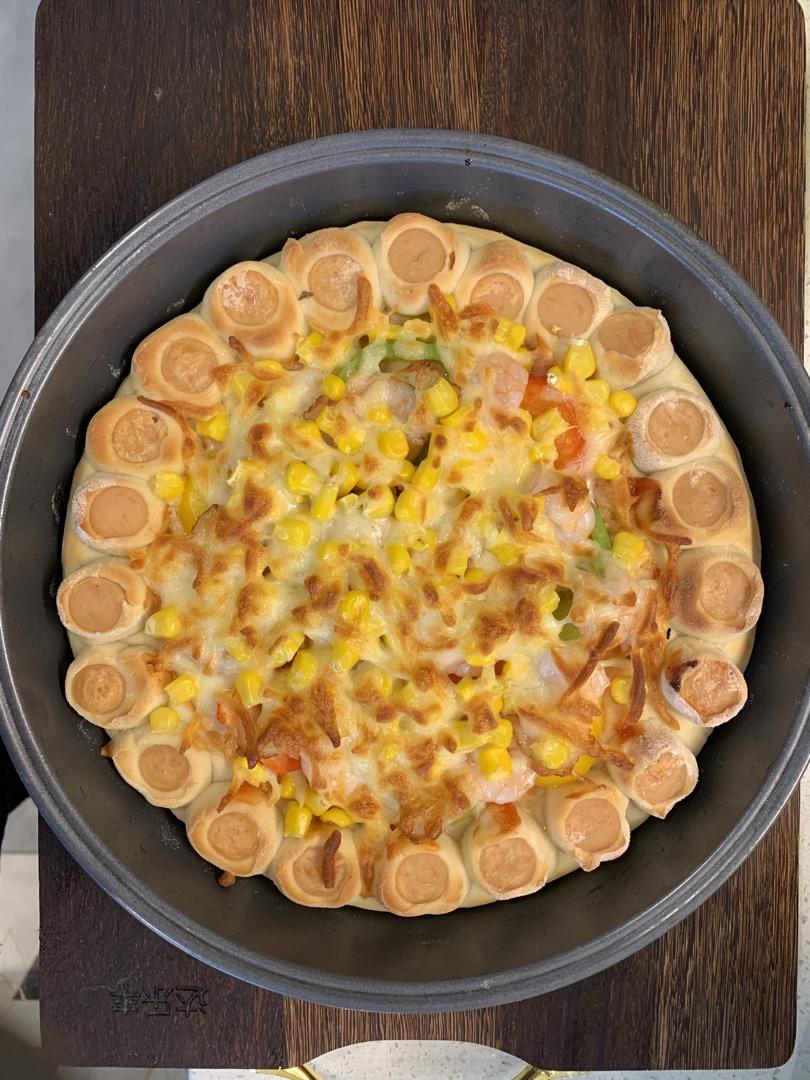 萨米肠蘑菇花边披萨