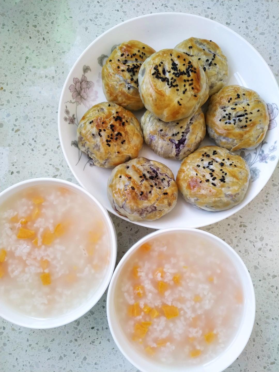 ✨无需揉面❗️咬一口酥到掉渣的紫薯饼