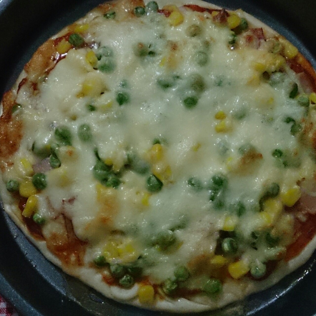 厚底鲜虾培根披萨