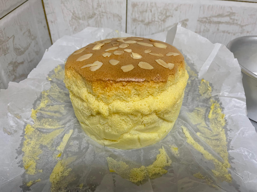 堪比柯基屁股
爆浆芝士🧀古早蛋糕