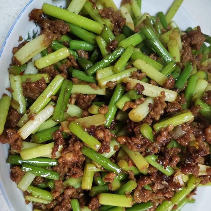 超下饭的蒜苔炒肉末