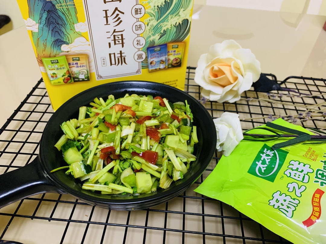 轻食菌菇拌杂蔬