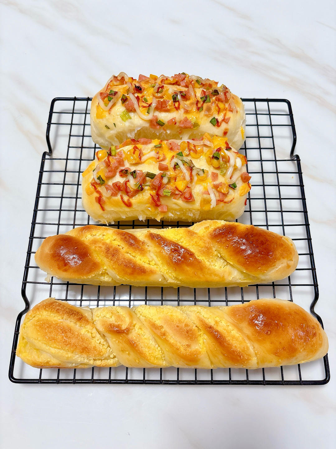 玉米火腿沙拉面包