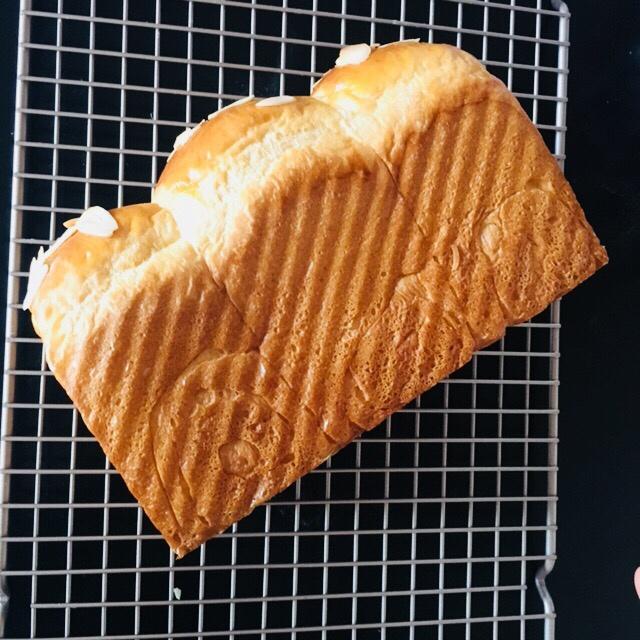 牛奶吐司