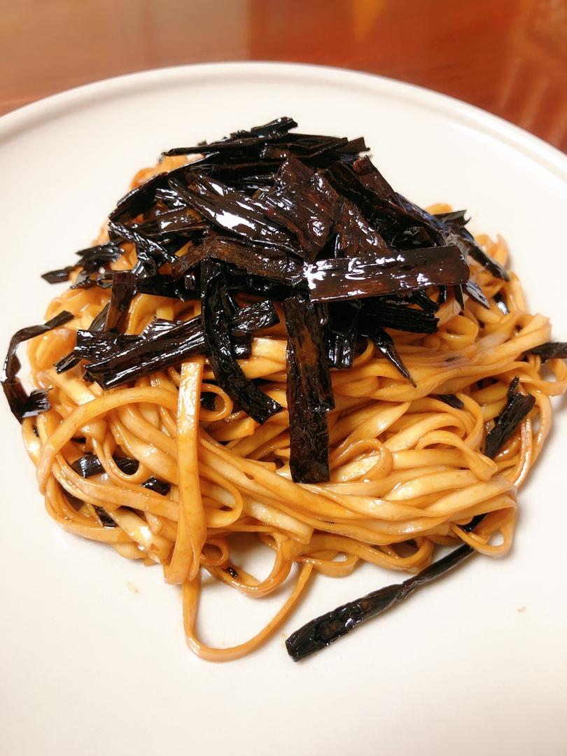 葱油拌面Spring Onion Noodles