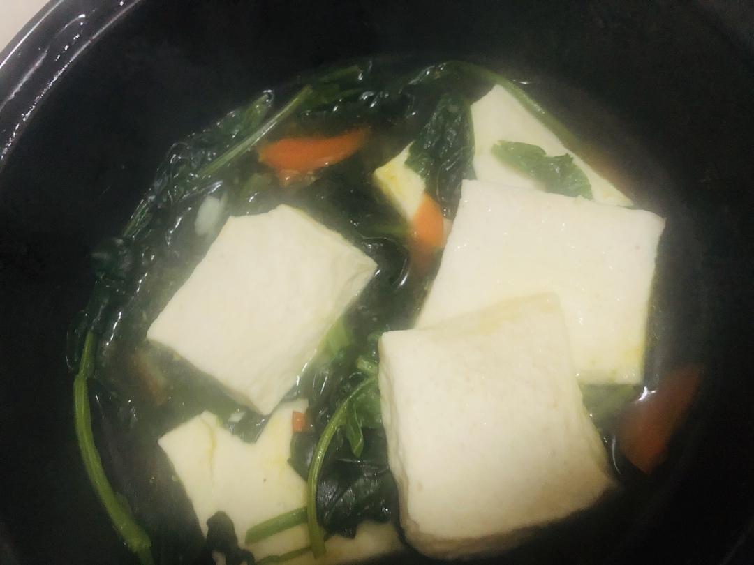 虾滑菠菜汤