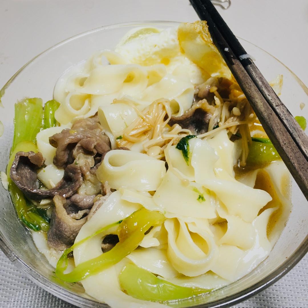 酸爽到不敢想象的浇汤肥牛面