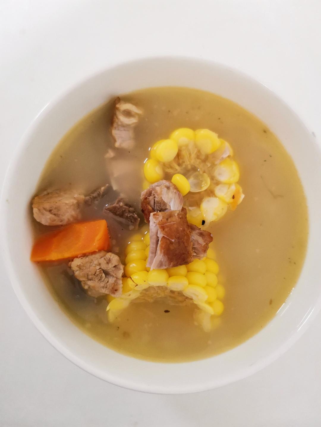 连吃三碗的玉米山药排骨汤