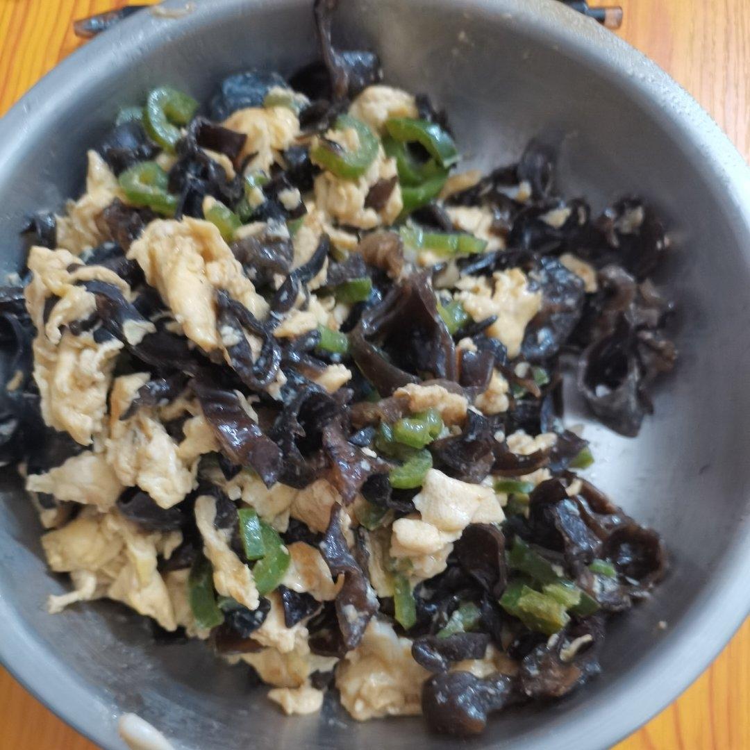 鱼香黑木耳炒蛋（泡发黑木耳）