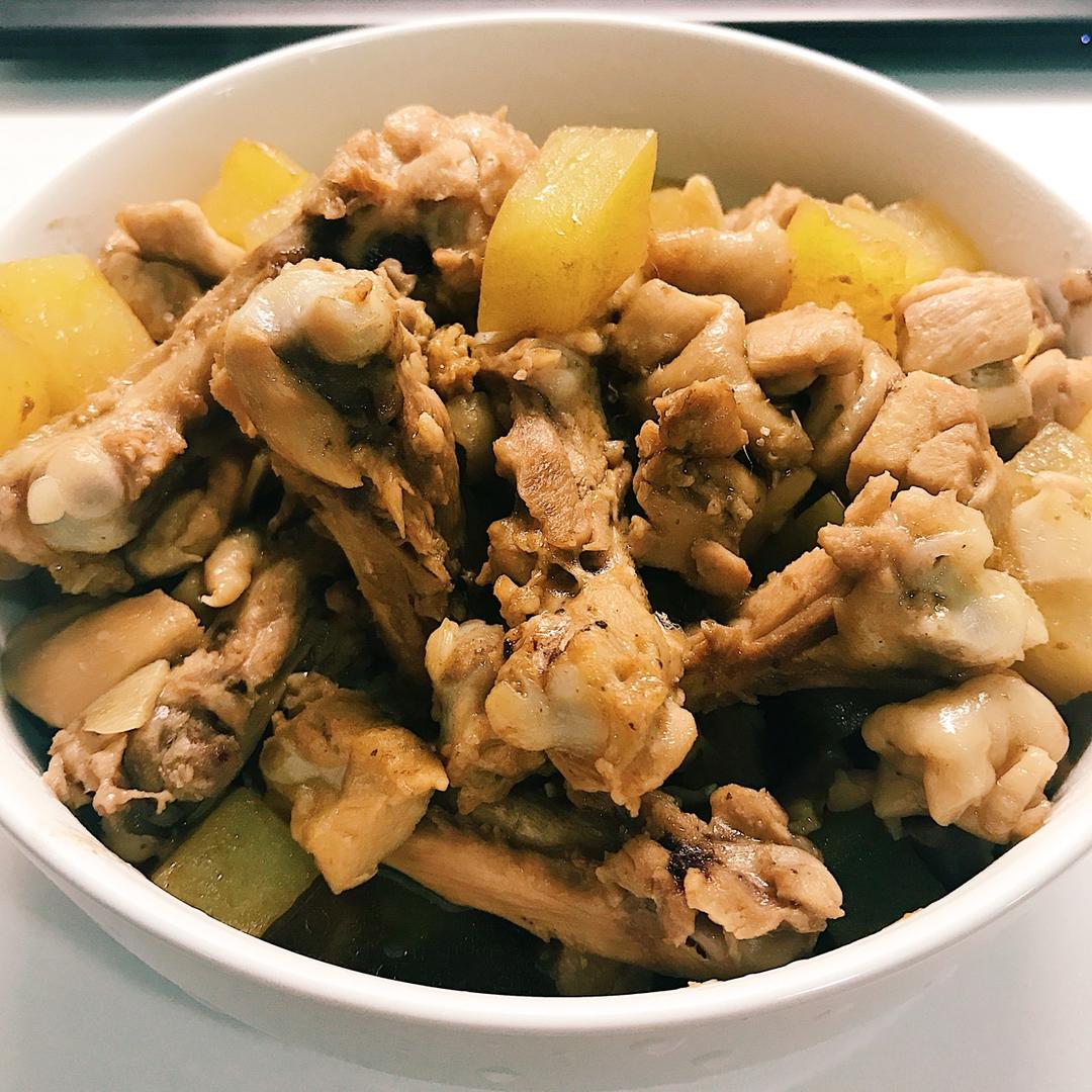 土豆焖鸡腿